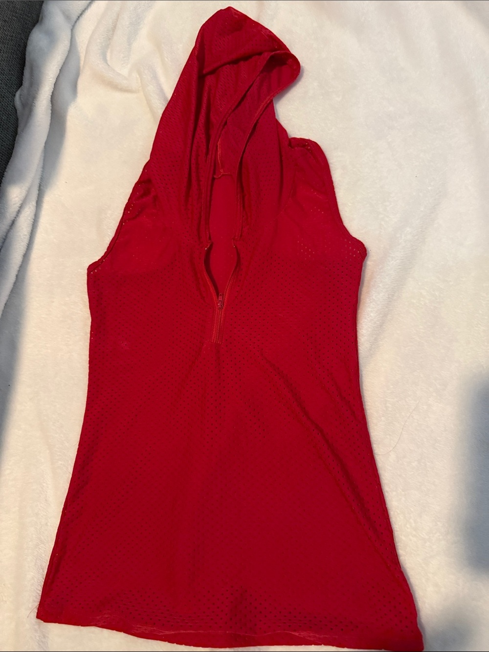 Sleeveless Hooded Red Tank Top breathable material